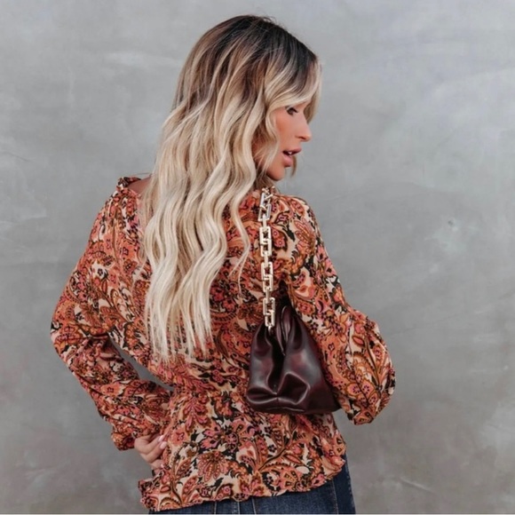 Vici Top - Picture 2 of 11